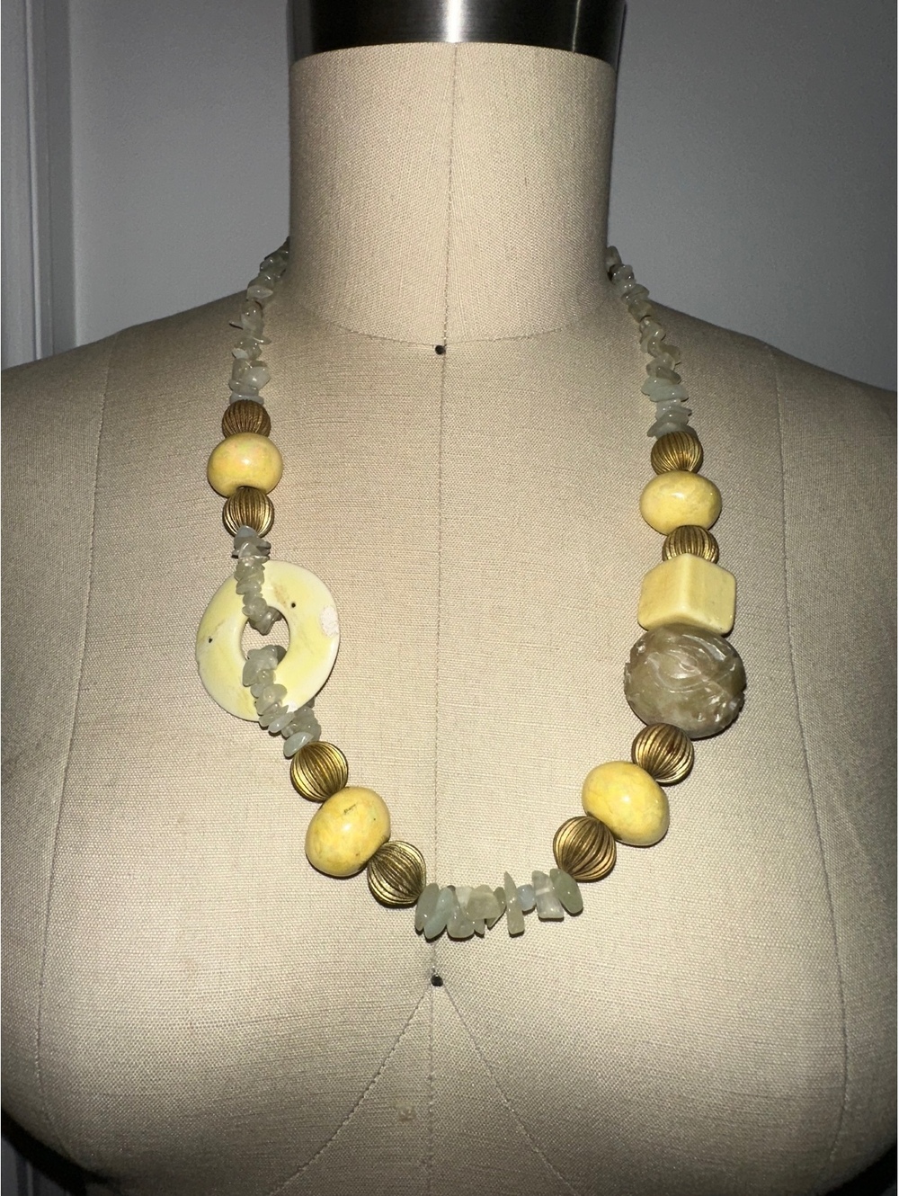 VTG Eclectic Boho Chunky Coquette Stone Statement Necklace